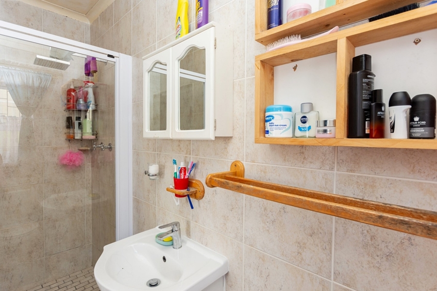 3 Bedroom Property for Sale in Bergzicht Western Cape